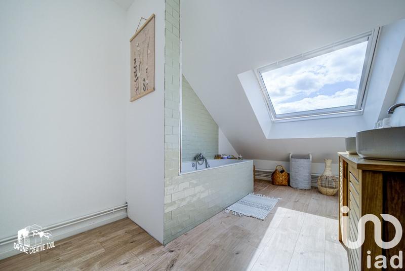 Appartement - 91 m² - 3 pièces