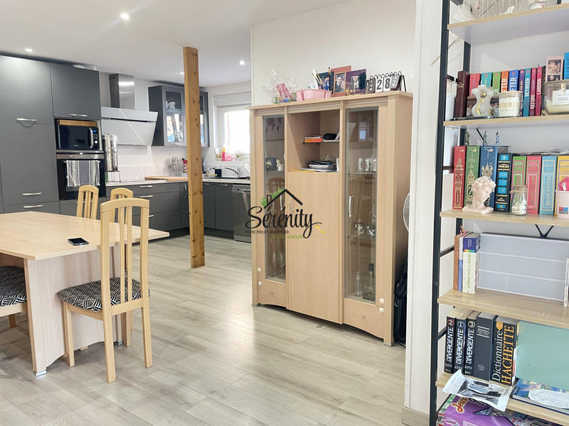 Maison - 90 m² - 5 pièces