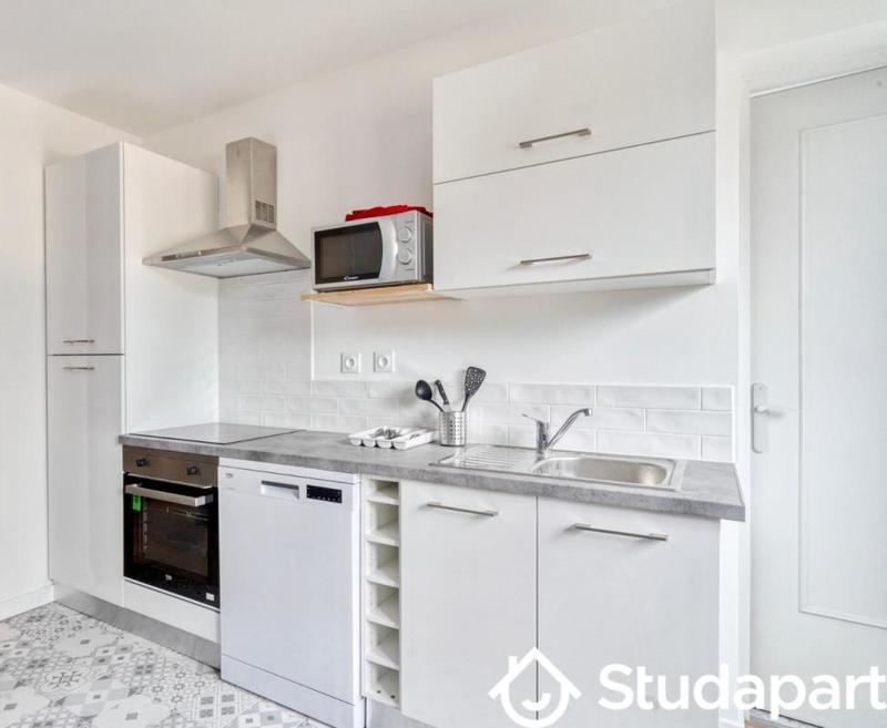 Chambre - 13 m² - 1 pièce