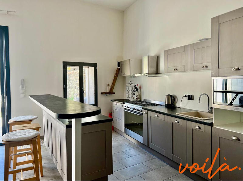 Maison - 310 m² - 10 pièces