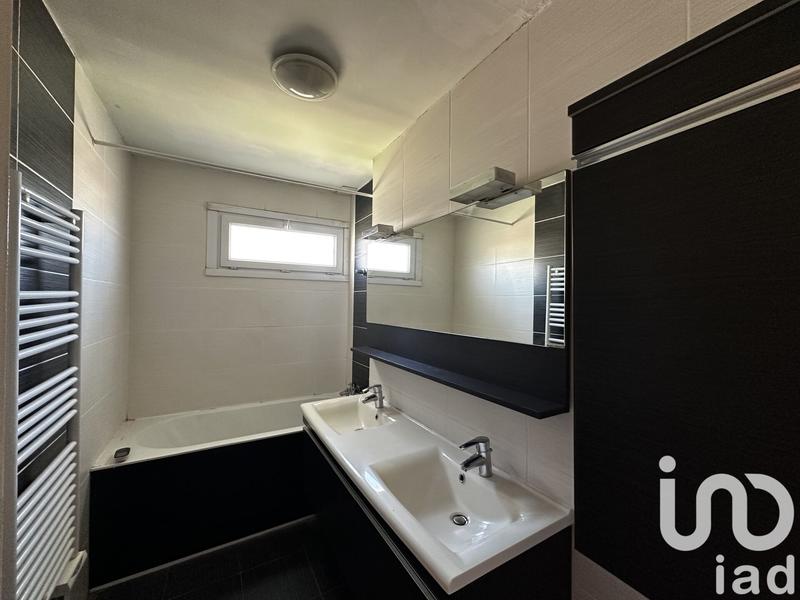 Maison - 198 m² - 10 pièces