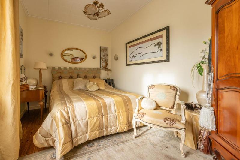 Maison - 182 m² - 7 pièces