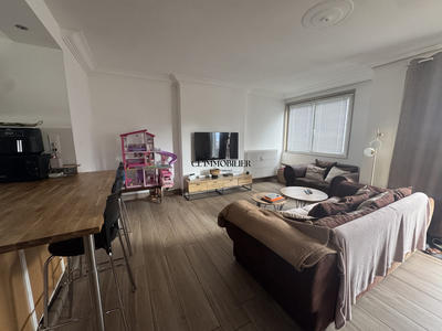 Appartement - 90 m² - 3 pièces