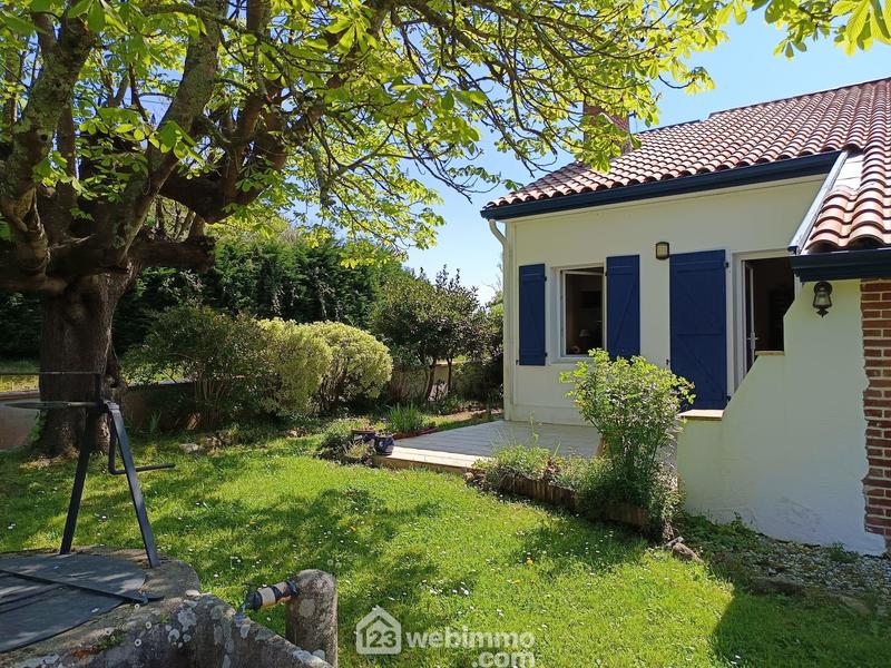 Maison - 215 m² - 7 pièces