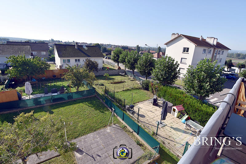 Appartement - 80 m² - 5 pièces