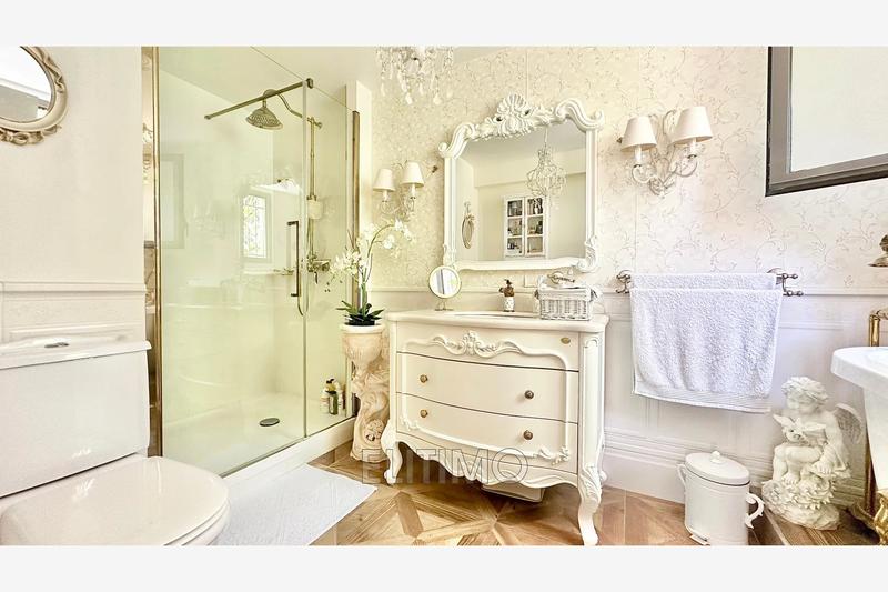 Appartement - 112 m² - 4 pièces