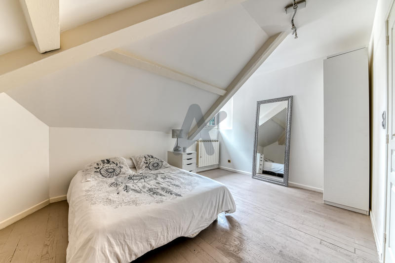 Immeuble - 372 m² - 11 pièces