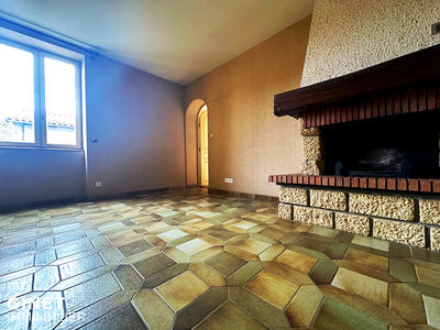 Maison - 217 m² - 7 pièces