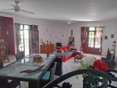 Villa - 180 m² - 7 pièces