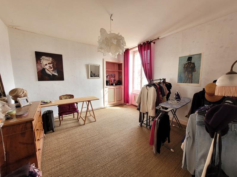 Maison - 156 m² - 7 pièces