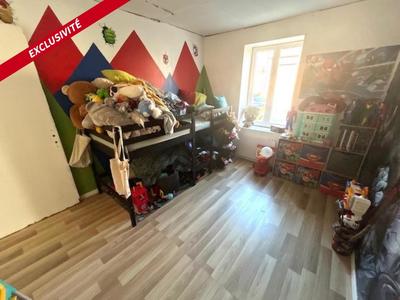 Maison - 160 m² - 8 pièces