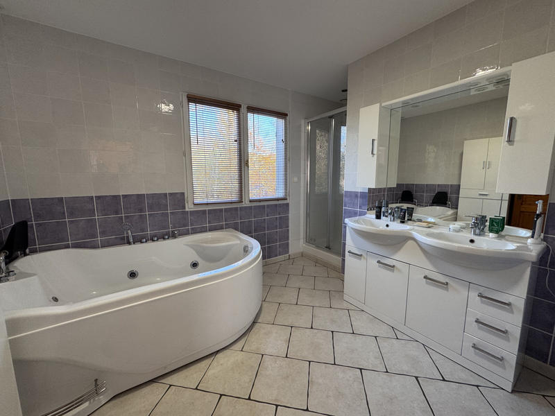 Villa - 153 m² - 5 pièces