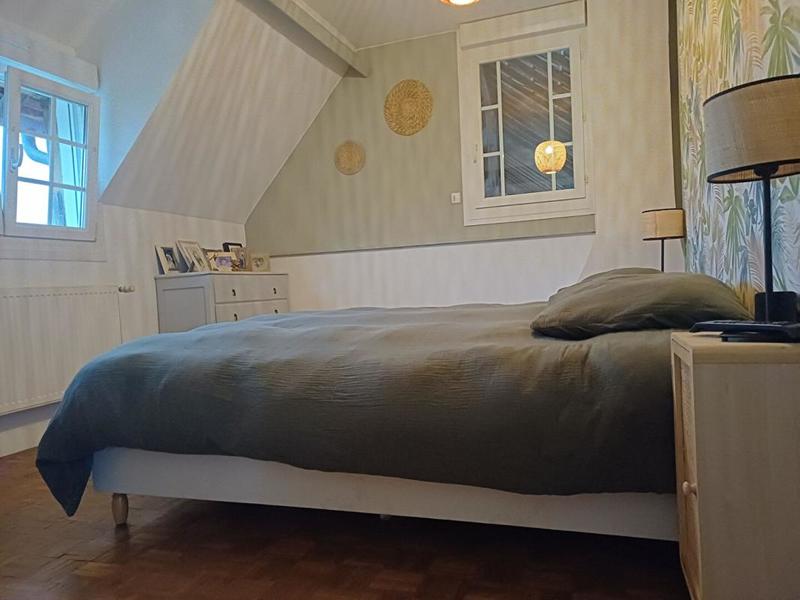 Corps de ferme - 230 m² - 8 pièces