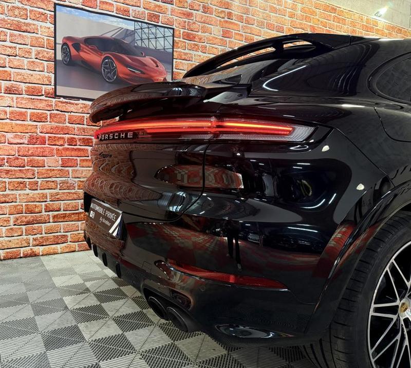 Porsche Cayenne Coupé 3.0 V6 E-Hybrid 470