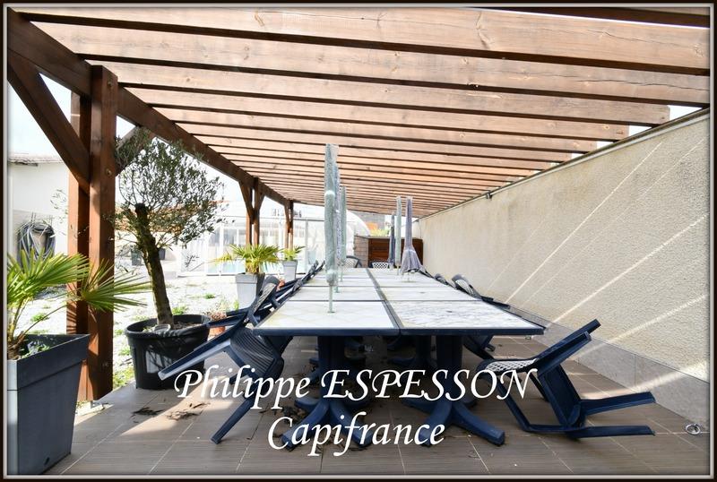 Maison - 88 m² - 4 pièces