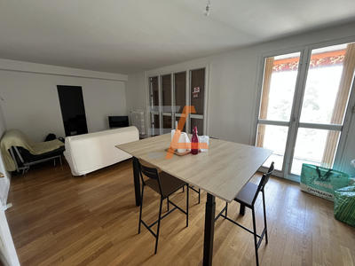 Appartement - 67 m² - 4 pièces