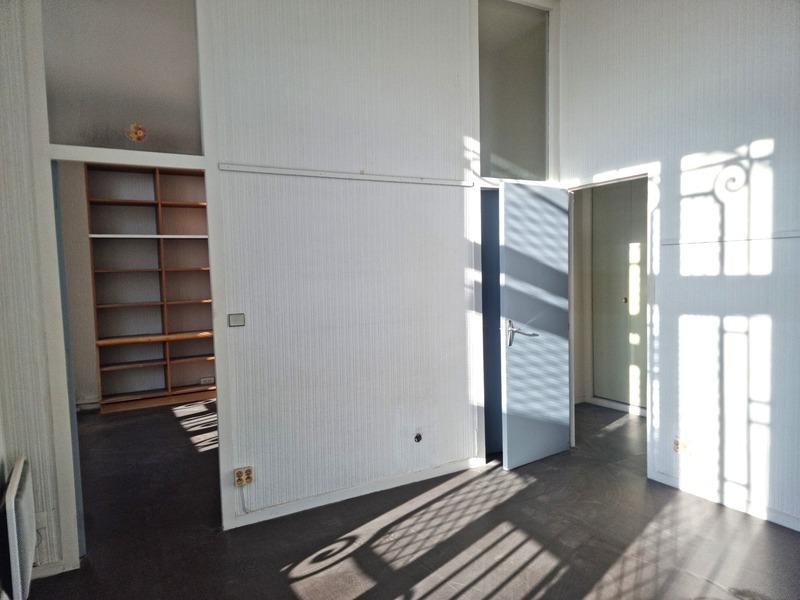 Bureau - 96 m² - 8 pièces