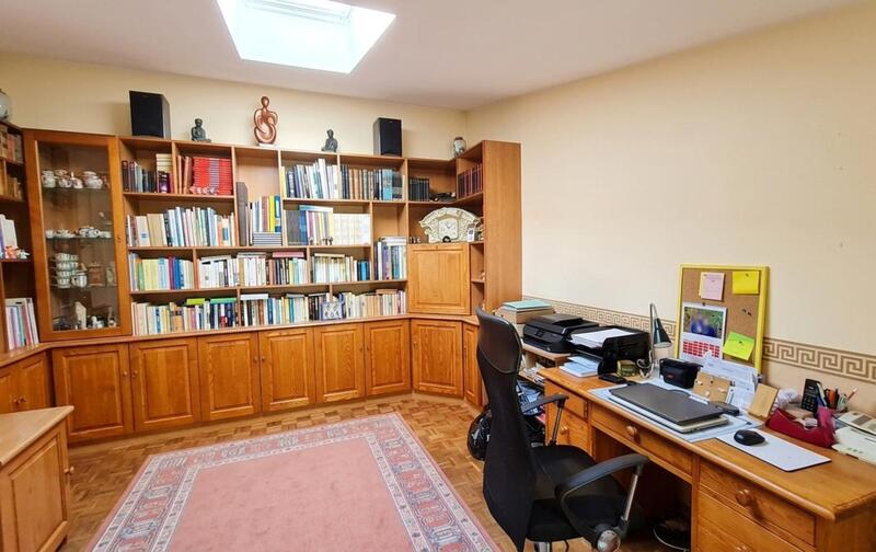 Maison - 160 m² - 8 pièces