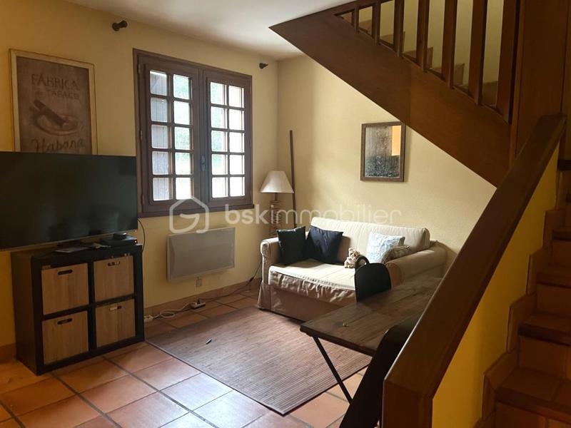 Maison traditionnelle - 185 m² - 5 pièces