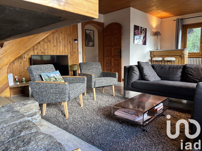 Châlet - 167 m² - 9 pièces