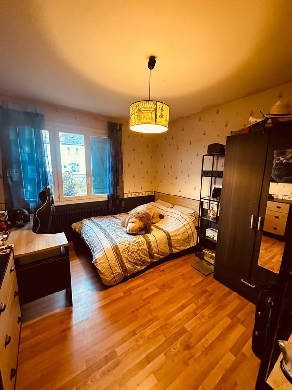 Propriété - 220 m² - 7 pièces