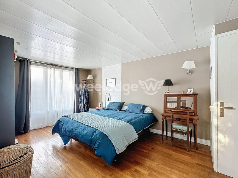 Maison - 143 m² - 8 pièces