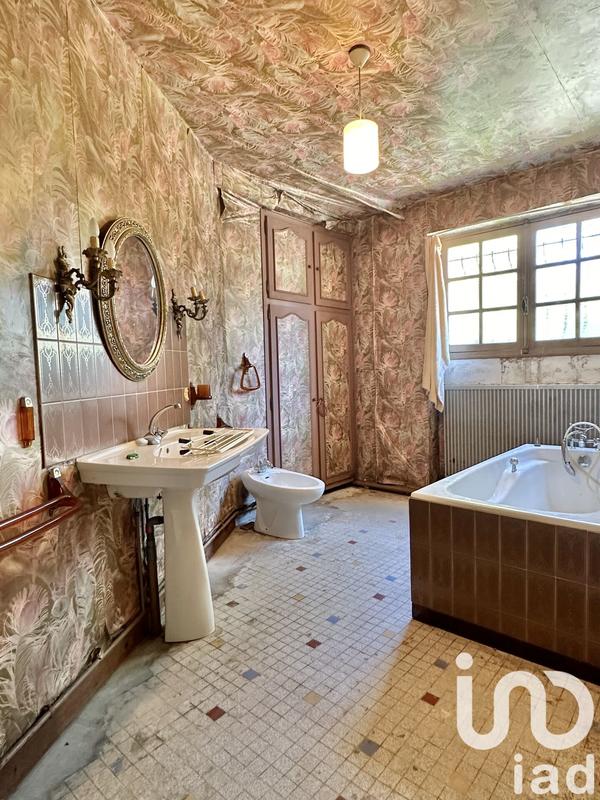 Maison - 167 m² - 7 pièces