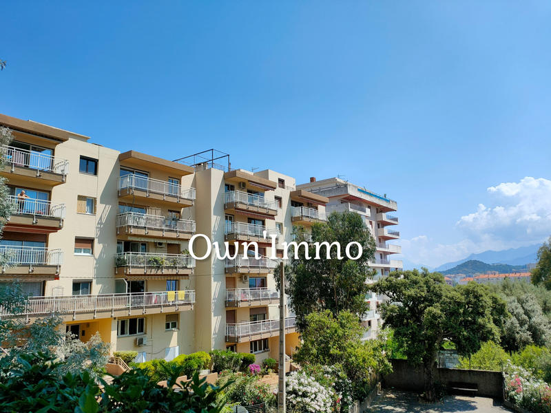 Appartement - 106 m² - 4 pièces