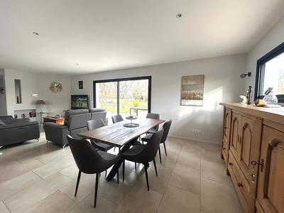 Propriété - 122 m² - 5 pièces