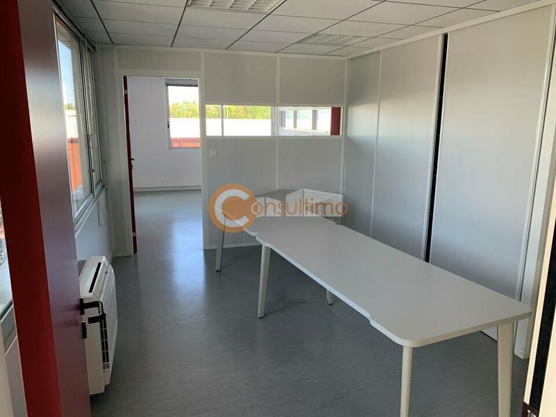 Bureau - 228 m²