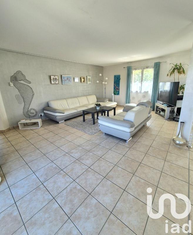 Maison - 250 m² - 7 pièces