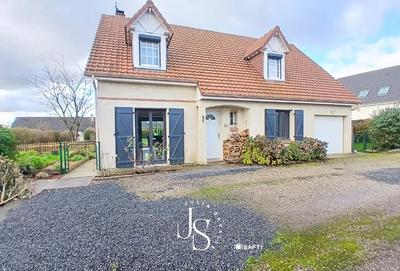 Maison - 96 m² - 5 pièces