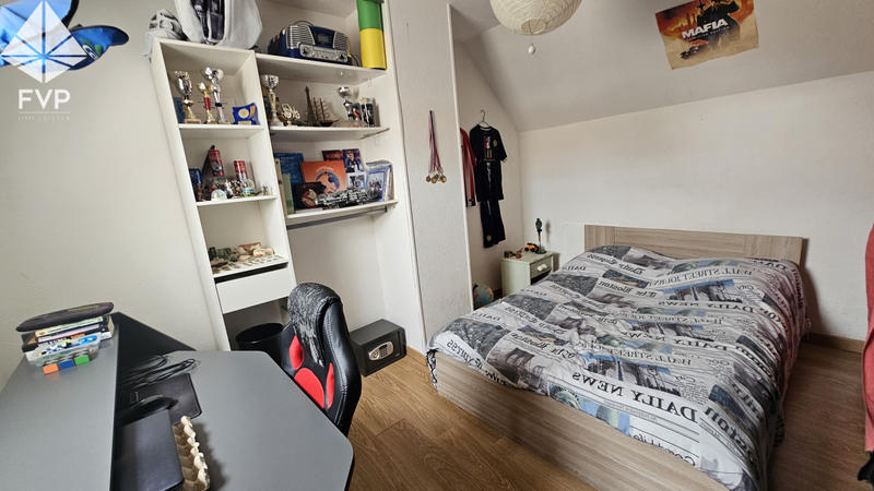 Maison - 141 m² - 6 pièces