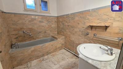 Maison - 96 m² - 3 pièces