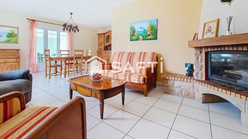 Maison - 99 m² - 5 pièces