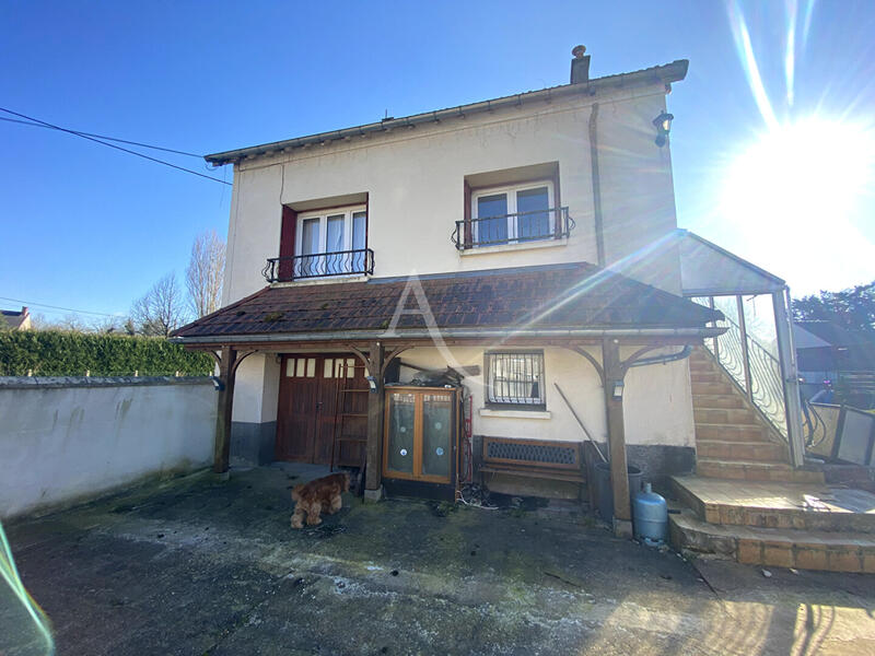 Maison - 96 m² - 3 pièces