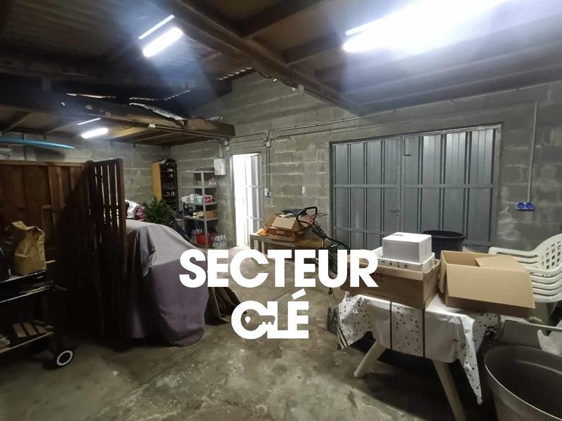 Maison - 102 m² - 5 pièces