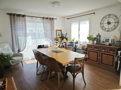 Maison - 83 m² - 4 pièces