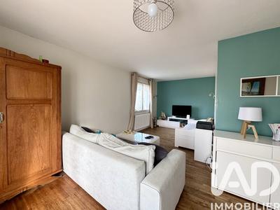 Maison - 97 m² - 5 pièces