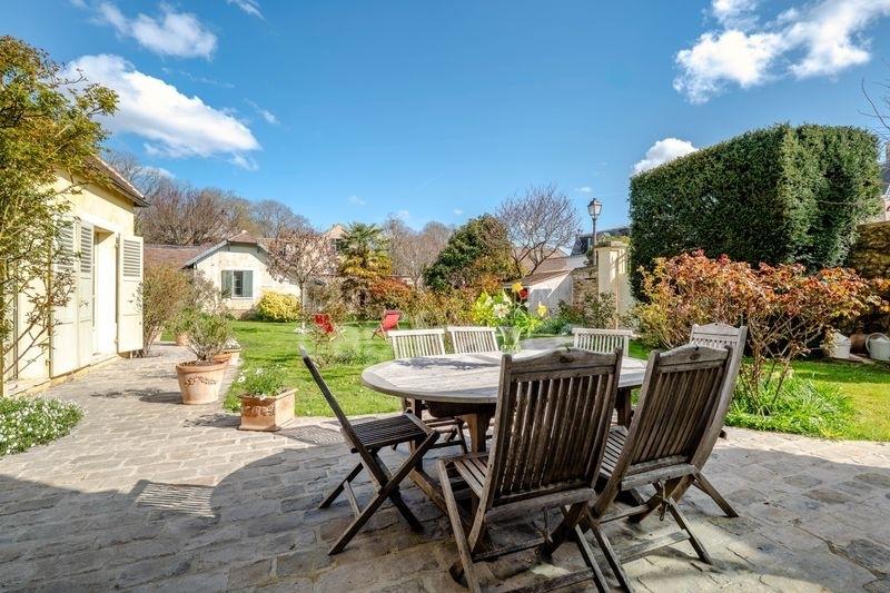 Maison - 210 m² - 8 pièces