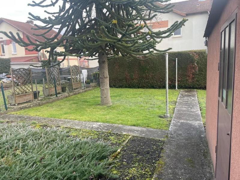 Maison - 99 m² - 4 pièces