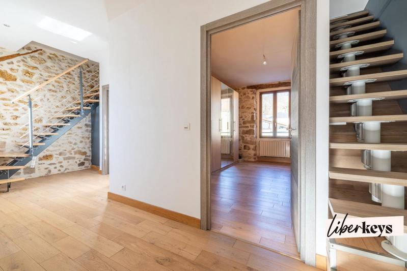 Propriété - 155 m² - 8 pièces