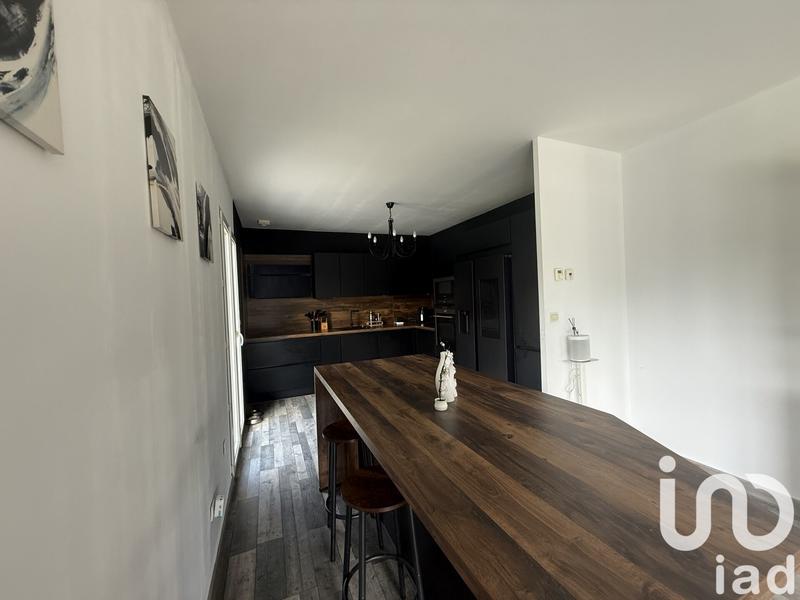 Maison - 152 m² - 9 pièces