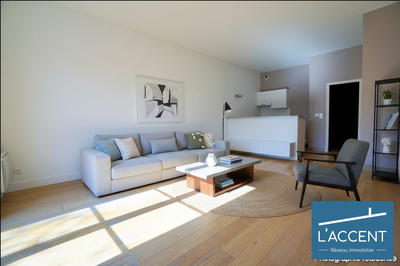 Appartement - 75 m² - 3 pièces