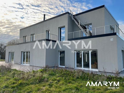 Maison - 380 m² - 6 pièces