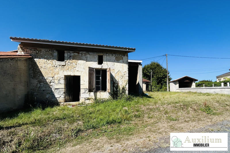 Maison ancienne - 130 m² - 3 pièces