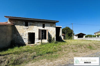 Maison ancienne - 130 m² - 3 pièces