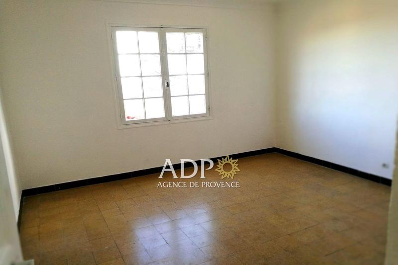 Maison - 96 m² - 5 pièces