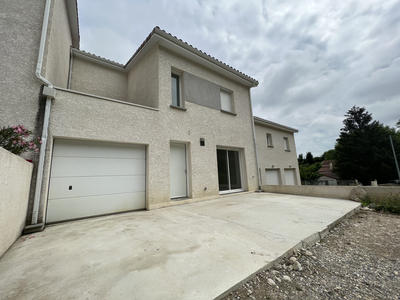 Maison - 94 m² - 4 pièces