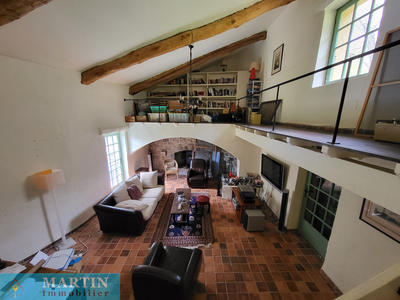 Mas - 280 m² - 11 pièces
